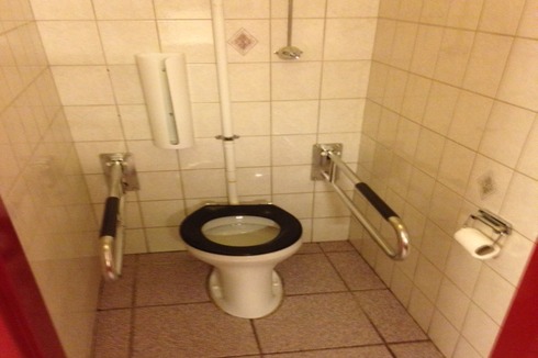 wc met beugels